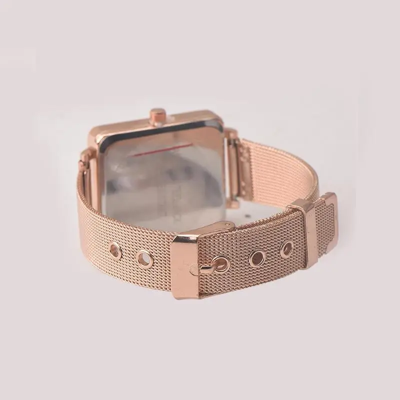 Quartz Watch Women Leather Band Wrist Watch Fashion Waterproof Bracelet Quartz Watch Casual Women Round Dial Analog Wristwatch