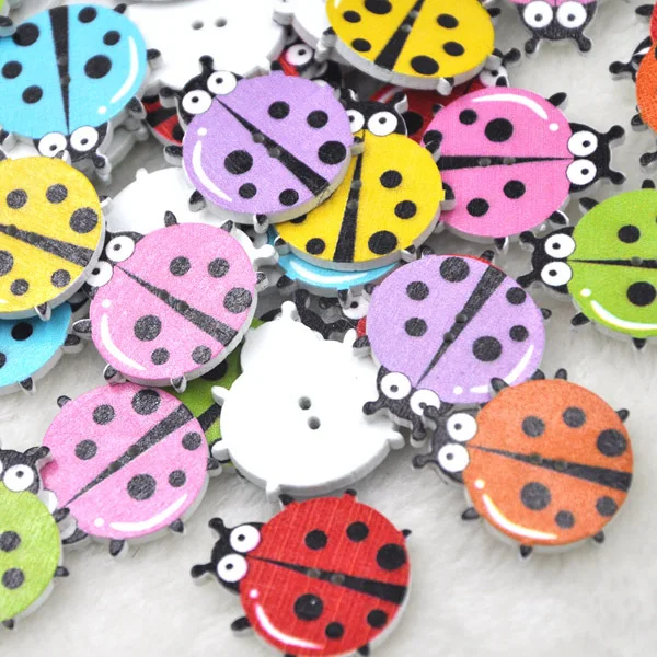 Новый 100 шт. смешивания Цвет Детские божья коровка и пуговицы коробки Вышивание