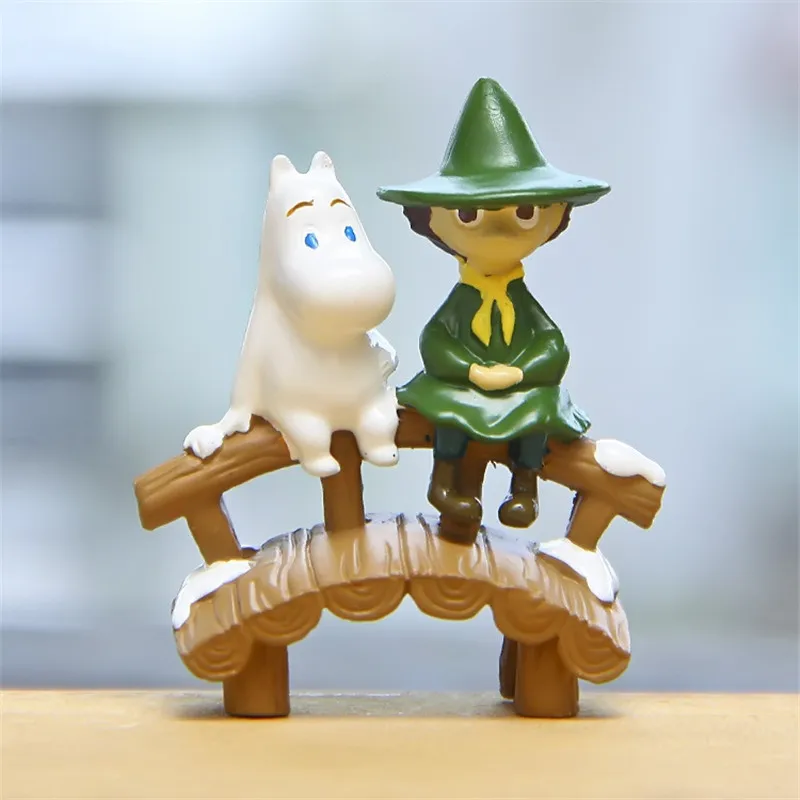 Moomin family Moomin Slican выглядит на снегу на мосту Террариум статуэтки Elefantes De Decoracion Hogar Bonecos