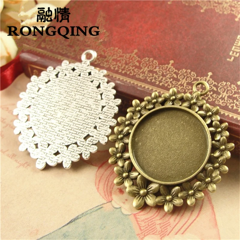 

RONGQING 25mm 10pcs/lot 2 colors Small flowers Retro Tray DIY Accessories Wholesale Craft