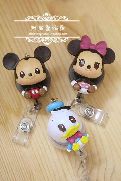 Милый мультфильм различные дизайн Выдвижной id держатель для бейджика 10