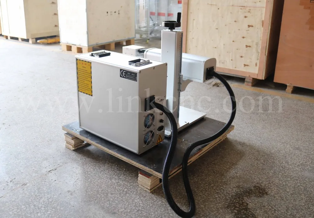 30 Вт raycus мини волоконно лазерная маркировочная машина с низкой ценой