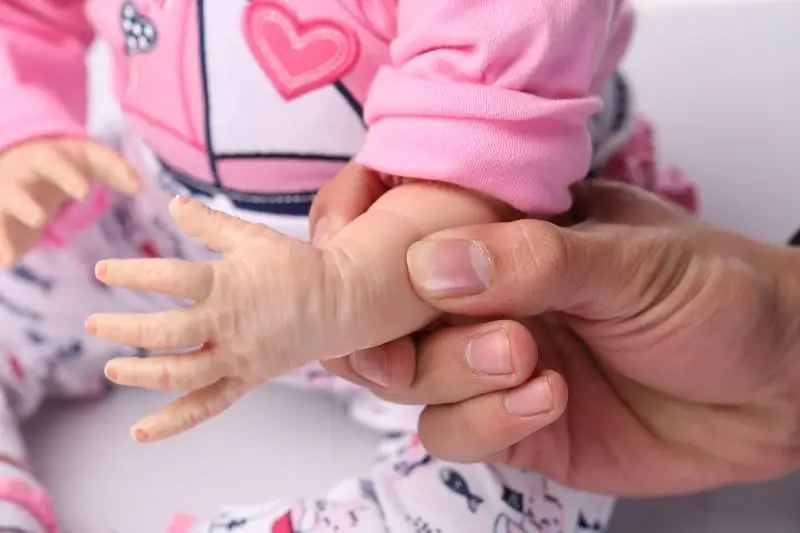 Реалистичный твердый силикон reborn baby dolls 53 см размер волосы с корнями ресницы 2