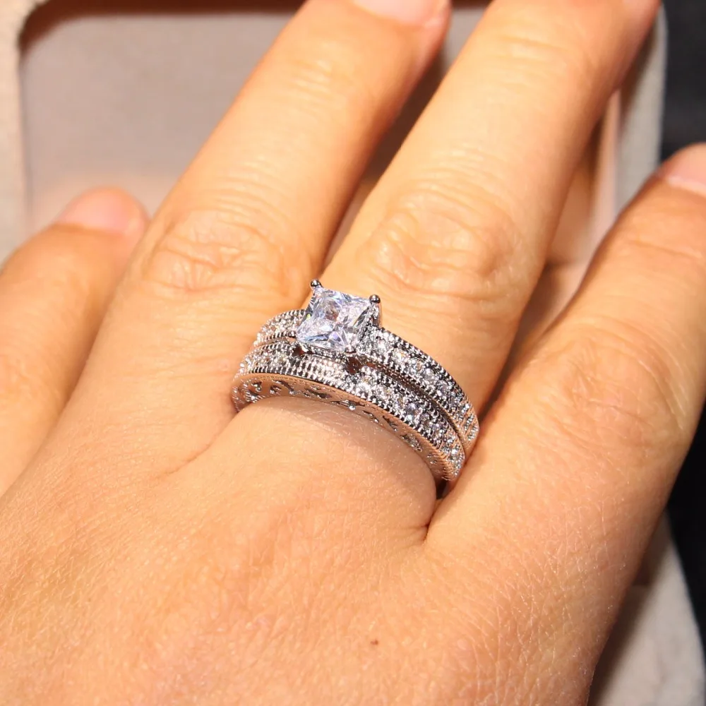 Женское винтажное кольцо с фианитом 10 карат | Украшения и аксессуары