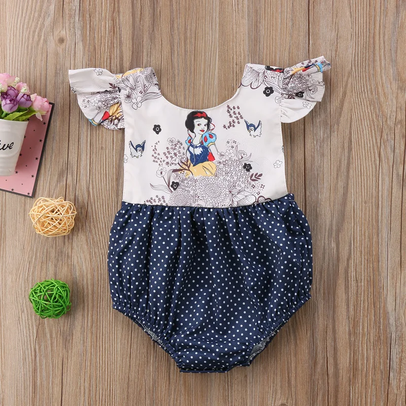 Комбинезон с коротким рукавом-лепестком круглым вырезом и пуговицами | Детская