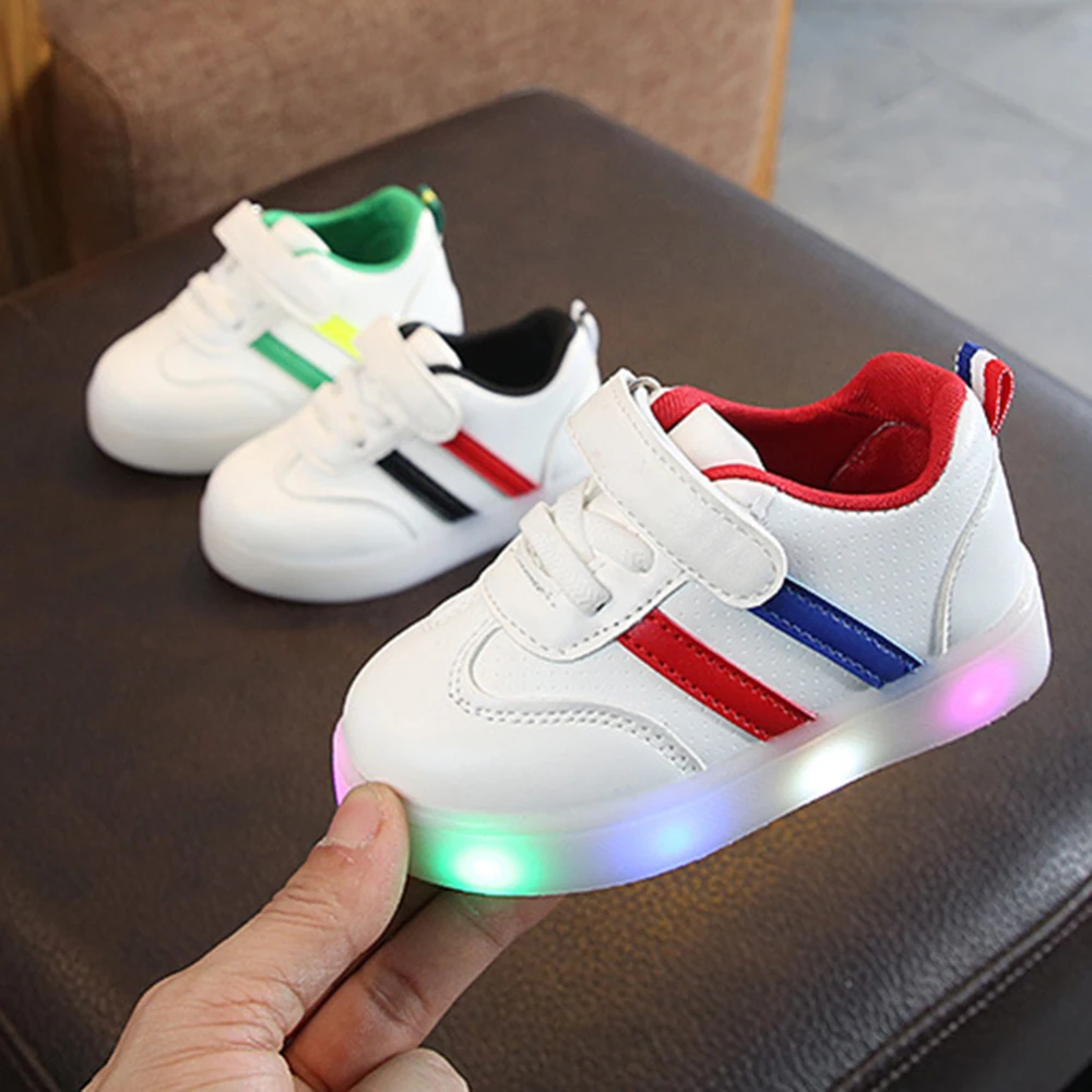 

New Kids shoes Led shoes Casual Sport Running Shoes Sneakers Children Luminous Shoes Boys Girls Stripe Baby Non-slip Sneakers
