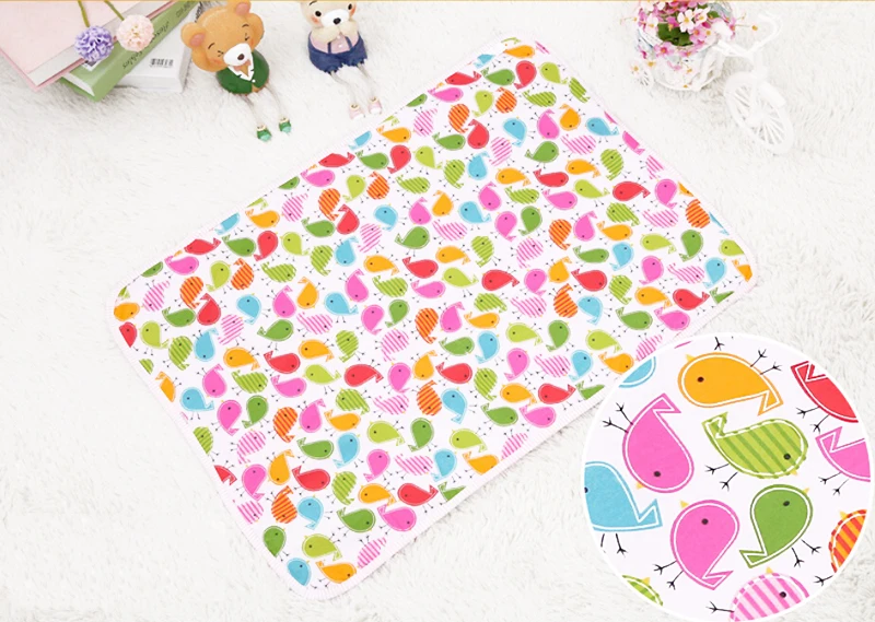 

Baby Infants Reusable Durable Washable Waterproof Urine Mat Cover Changing Pad Portable Urine Mat Waterproof Baby Changing Pad