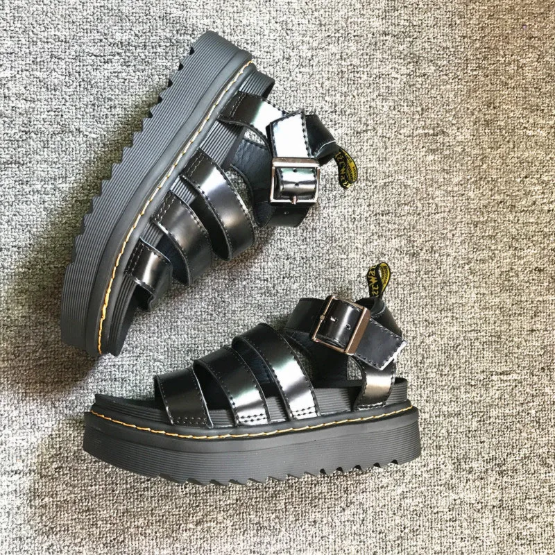 Harajuku/черные женские сандалии на плоской подошве; повседневная обувь на плоской подошве; сандалии-гладиаторы из натуральной кожи с открытым носком и ремешками в римском стиле на платформе