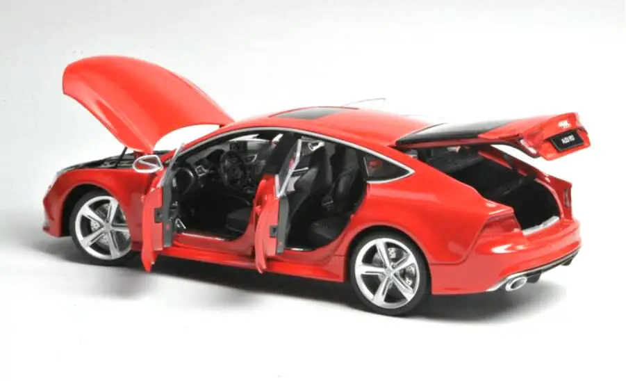Модель автомобиля Minikraft Audi RS7 Sportback 1:18(красный)+ маленький подарок! Рождественский подарок взрослые игрушки детские игрушки автомобиль подарок на день рождения бодикит