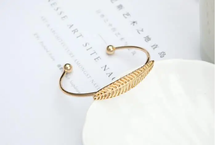 sl 054 2018 new listing in Europe and the United States simple a leaf of beads round bracelet female best gift | Украшения и