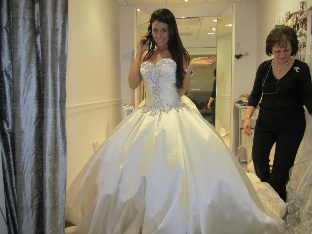 Свадебное платье цвета слоновой кости с блестками Pnina Tornai бальные платья