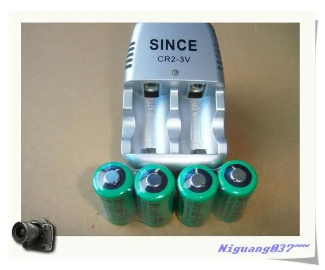 Новое зарядное устройство 3 V CR2 + 4 шт .. 15270 800 mAh аккумуляторная батарея цифровая