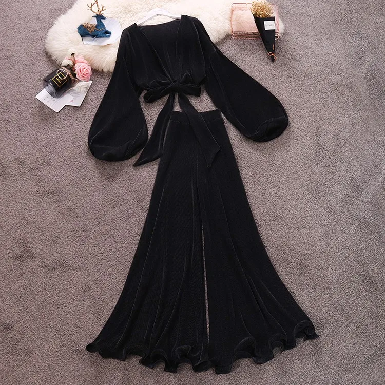 Комплект из 2 предметов: однотонный топ с глубоким треугольным вырезом и буфами