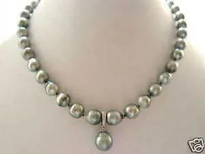 

RARE High TAHITIAN PEARL NECKLACE WITH PENDANT