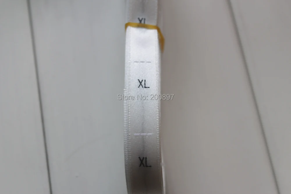 Высококачественная этикетка для размера атласа из полиэстера 500 шт./рулон/размер