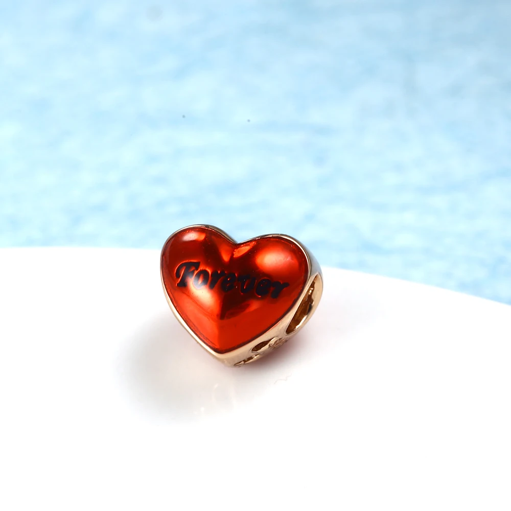 

Женский браслет с подвесками в виде красного сердца из серебра 925 пробы