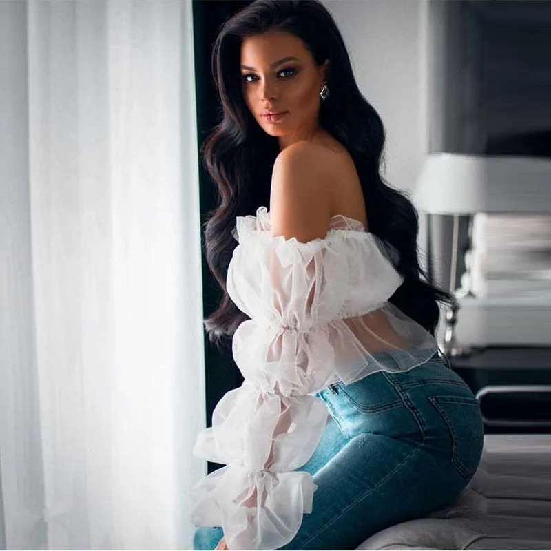 Сексуальный женский белый укороченный топ с открытыми плечами и рукавами