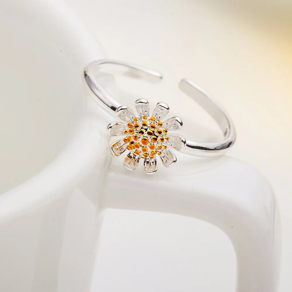 Женское кольцо с маргариткой регулируемое серебряным покрытием модные