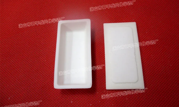 

60x30x15mm 99.5%Al2O3 High Purity and Thermal Square Corundum Melting Pot /Alumina Ceramic Boat