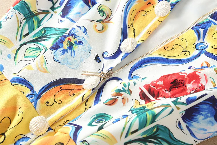 Женское модельное платье без рукавов дизайнерское мини с круглым вырезом и