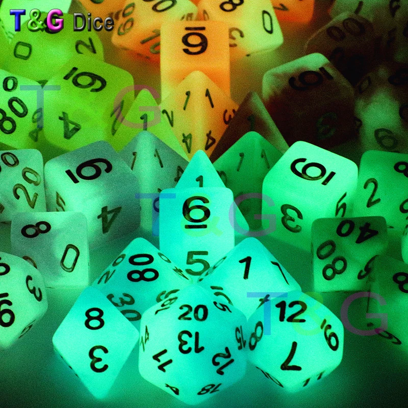 Светящиеся Кости Набор зеленый цвет 7 шт./компл. D4 D6 D8 D10 % D12 D20 для DnD RPG игральные