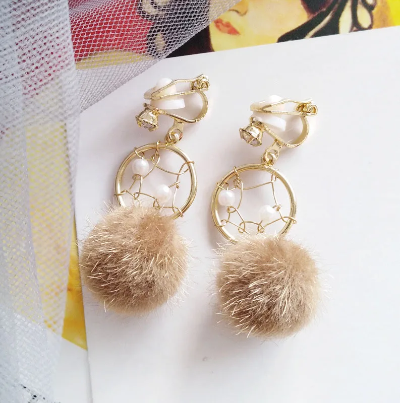 kahki clip earring Теплая зимняя искусственная шапка с меховым помпоном серьги-клипсы без пирсинга круглые поплавок сетка ажурная клипса для уха серьги без прокола отверстие - Окраска металла: kahki clip earring