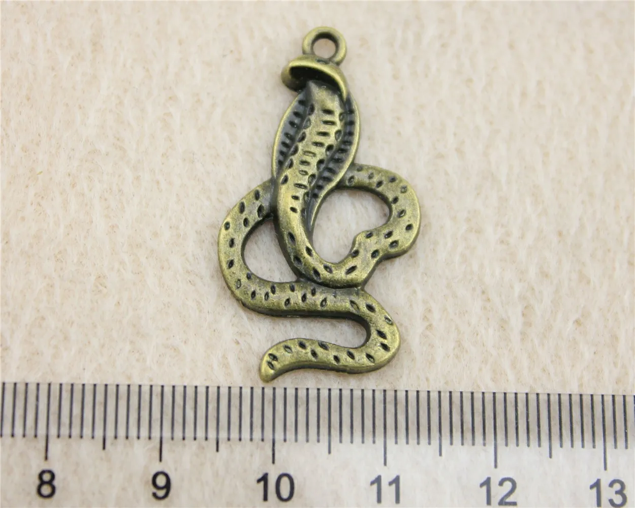 35x18mm 10 шт. ювелирные изделия ящерицы микс серьги в виде змеи кулон для самостоятельного изготовления ювелирных изделий товары для рукоделия стимулирующие буквенные бирки Подвески мужские ювелирные изделия - Окраска металла: 35x18mm