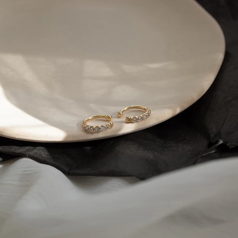 Cubic Zirconia Peri'sBox, 10 мм, тройной жемчуг, маленький зажим, серьги без пирсинга, изящные, белые, с бусинами, серьги-манжеты для женщин, минимальное количество, клипсы - Окраска металла: Cubic Zirconia