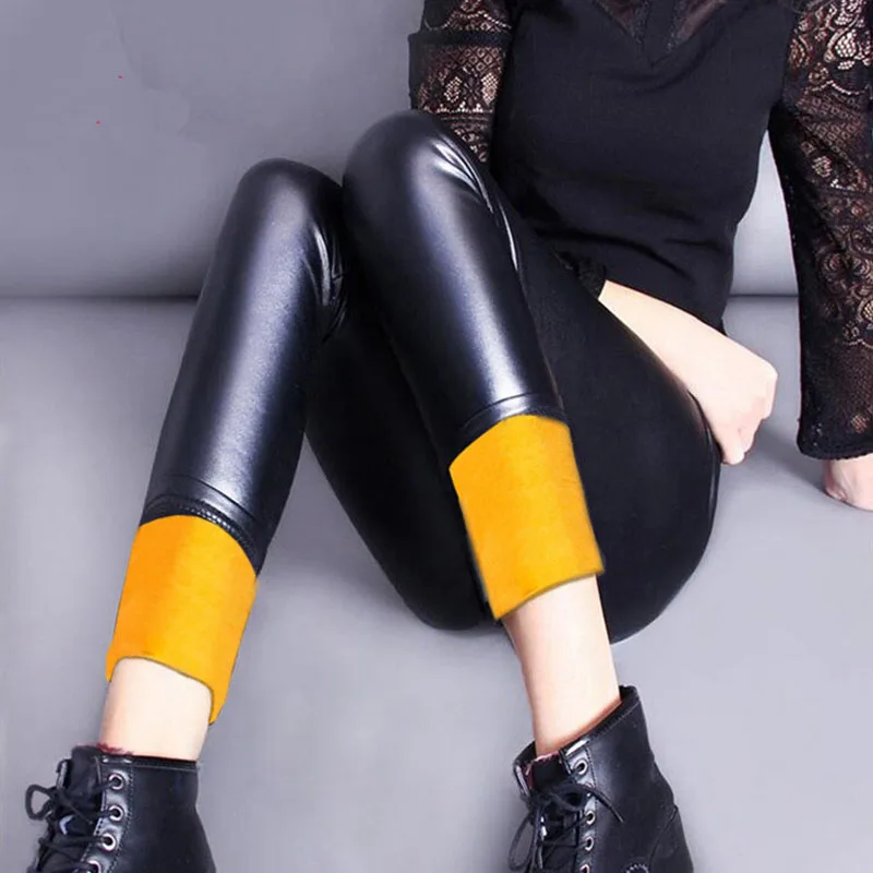 Женские кожаные леггинсы зимние большие размеры толстые бархатные тонкие
