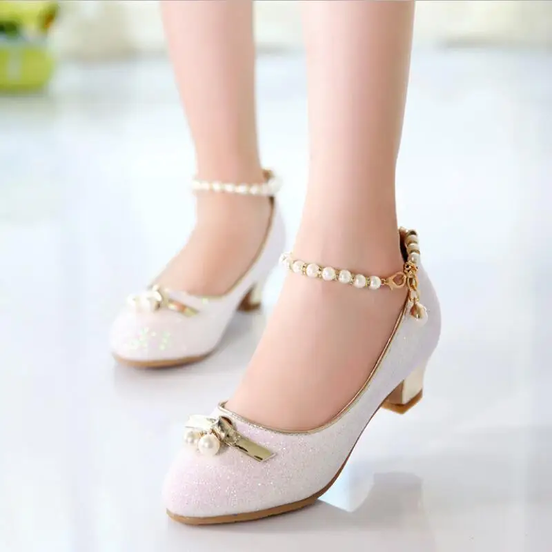 Обувь с жемчугом для девочек Новинка весны 2018 года Детские босоножки принцессы