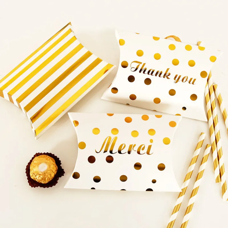 

10pcs Upscale Dot Golden Pillow "Merci" Candy Dragee Gift Box French Thank You Wedding Favors Deco Mariage Party Favor Bags