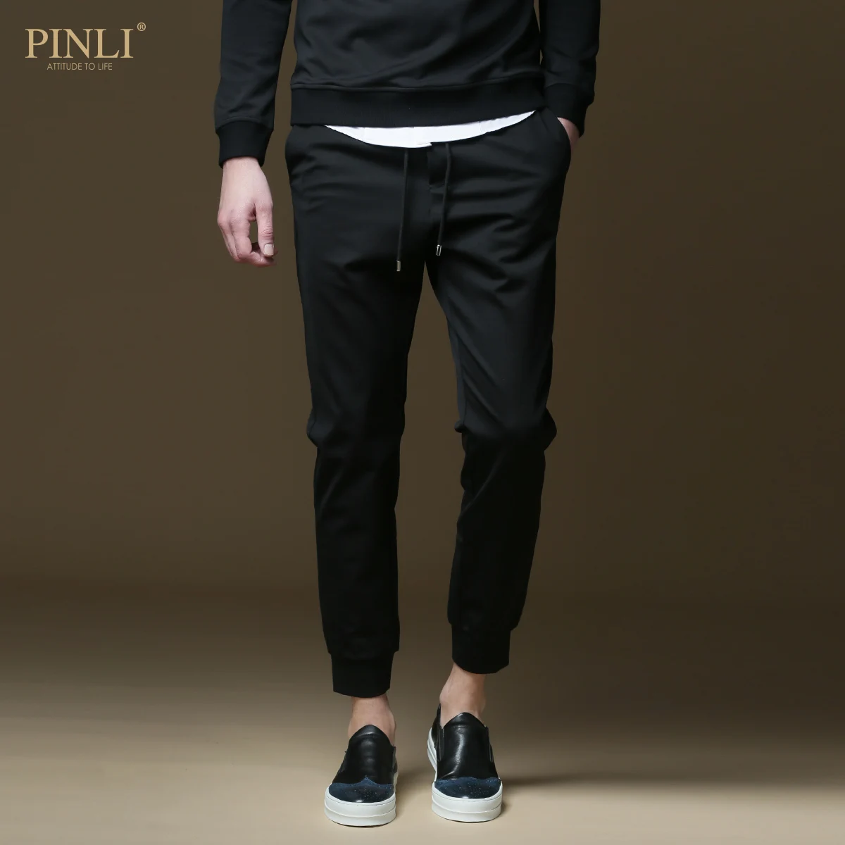 Мужские тренировочные брюки повседневные обтягивающие средней длины в стиле