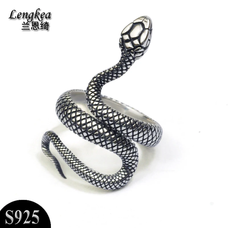 

Женское кольцо-змея из серебра 2018 пробы