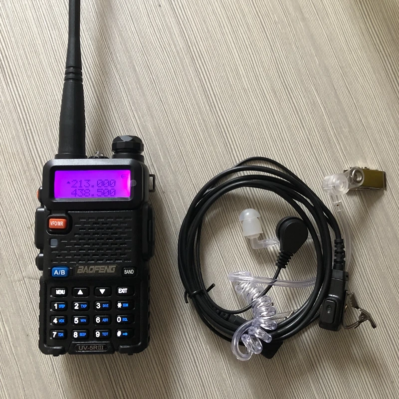 Baofeng UV 5RIII портативная рация трехдиапазонный 136 174 МГц 200 260 400 520 дальний