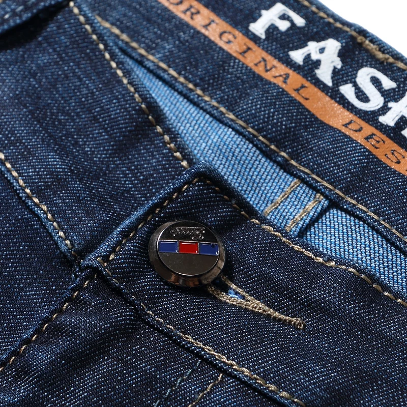 Осень 2017 г. Новинка зимы Бизнес Для мужчин джинсы Slim Straight Denim полной длины краткое