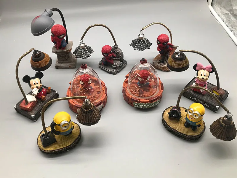 Творческий детский ночник Led смолы Desktop украсить Мстители Фигурки Человек Паук ночника Childern подарок