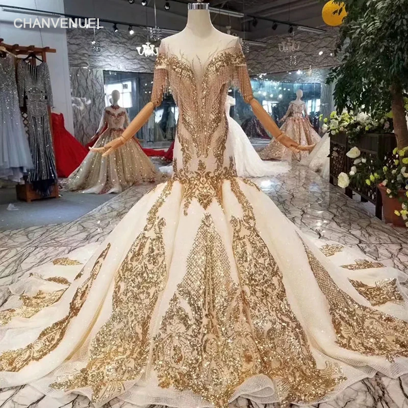 Золотое кружевное платье с круглым вырезом и кисточками короткими рукавами