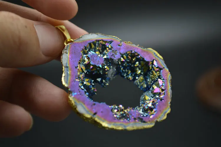 Радужный цвет титановое покрытие Geode Drusy ломтик свободной формы плита каменная