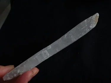 Натуральный гипс селенит кристальная палочка тройная линейка минеральные