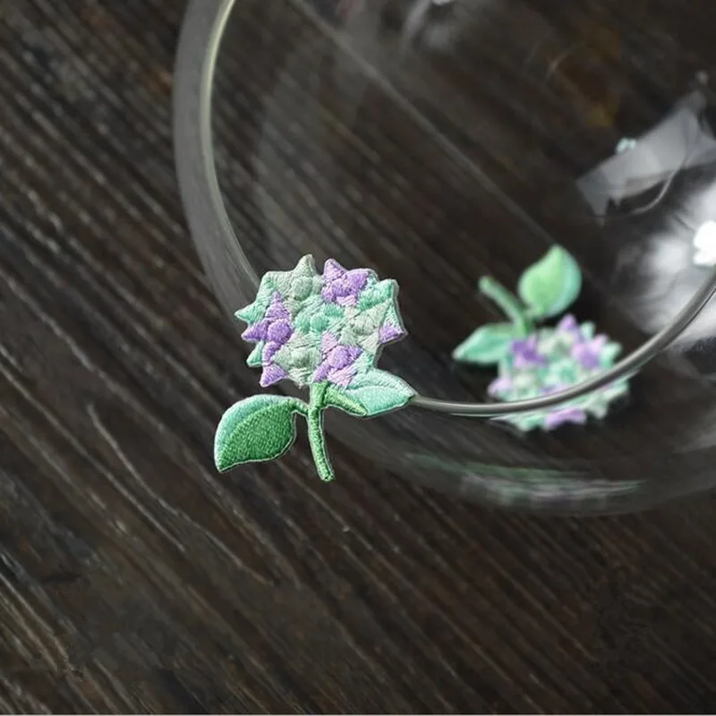 

10pcs Small Hydrangea Flower Patch Embroidery Iron On Applique Patch For Clothing Craft Repair Stciker for Dress Hat Bags