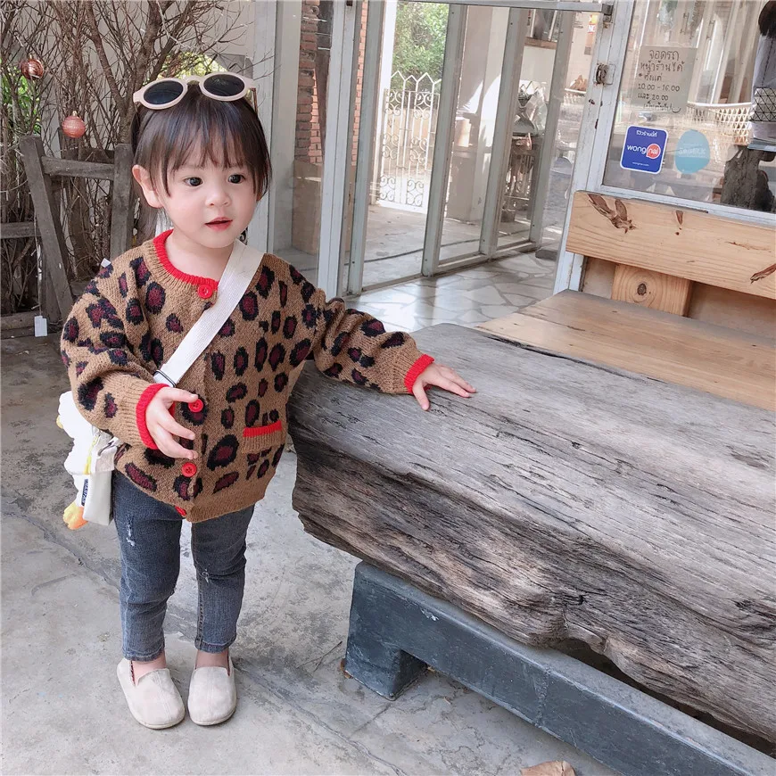 Свитер леопардовой расцветки для мальчиков и девочек весенний свитер с