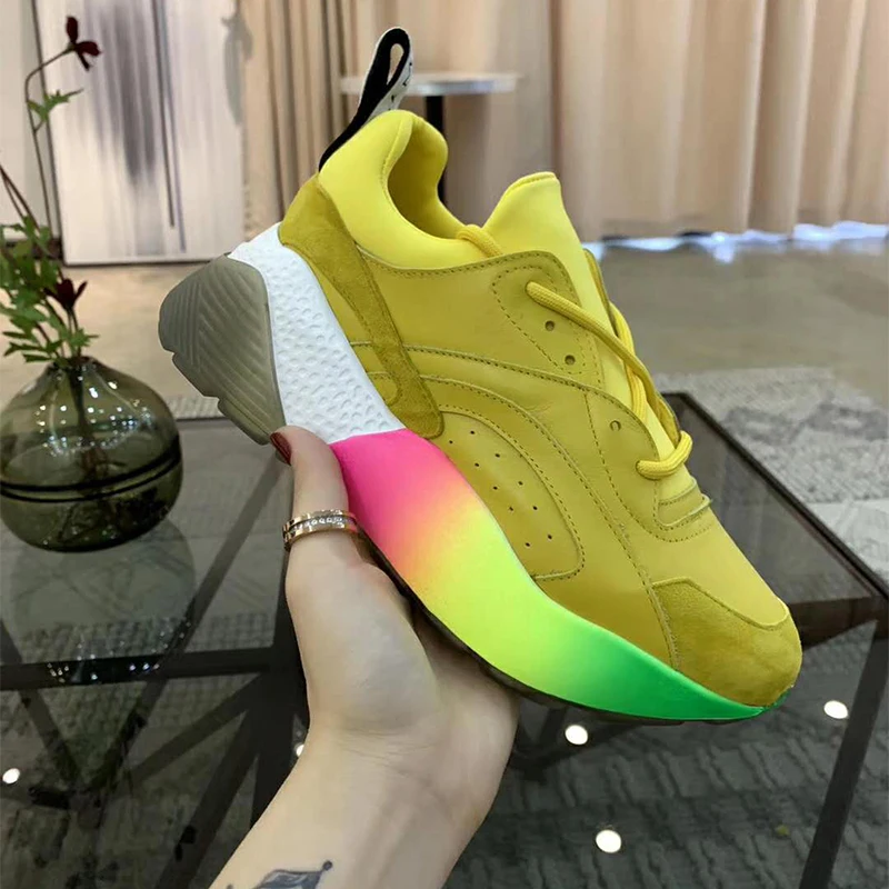 Buono Scarpe/женские кроссовки с радужной шнуровкой; фирменный дизайн; женская обувь на толстой подошве; спортивные кроссовки на танкетке из натуральной кожи - Цвет: yellow laces