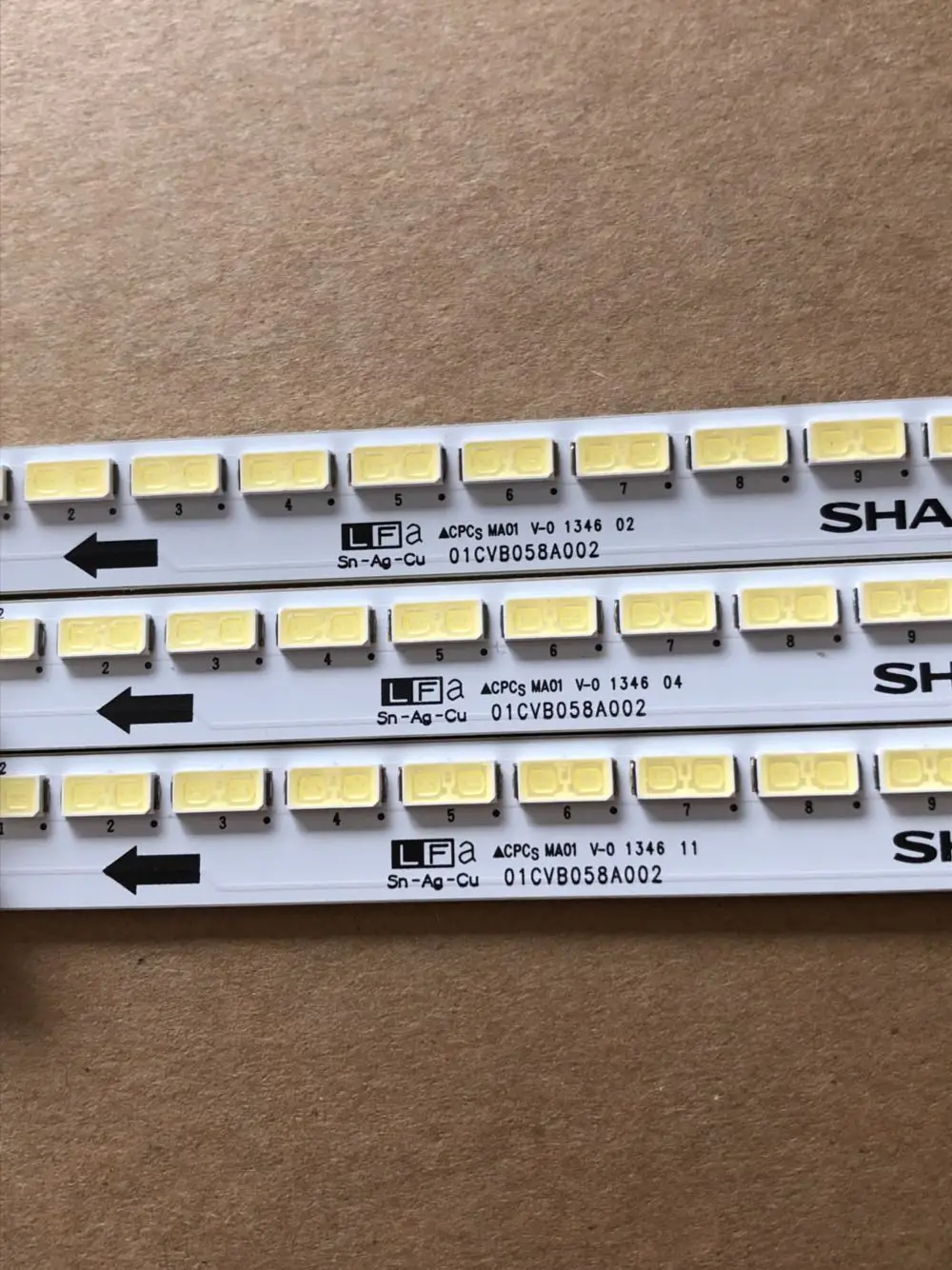 

Оригинальная светодиодная световая полоса для Sha rp LK695D3LA18, световая полоса 01CVB058A002 QPWBL0028GPZZ