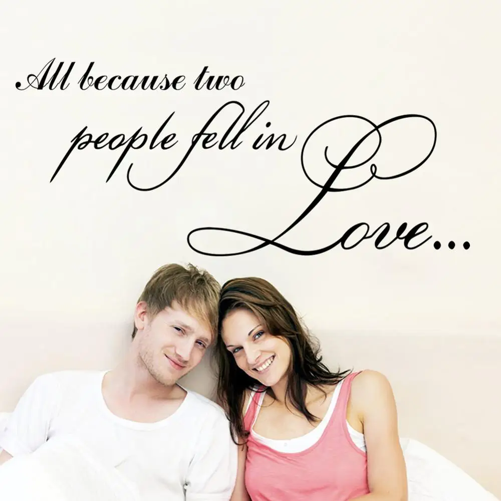 Наклейки на стену "Все из-за двух влюбленных людей" цитаты черного цвета для свадебной спальни домашнего декора, съемные наклейки искусства DIY винил.
