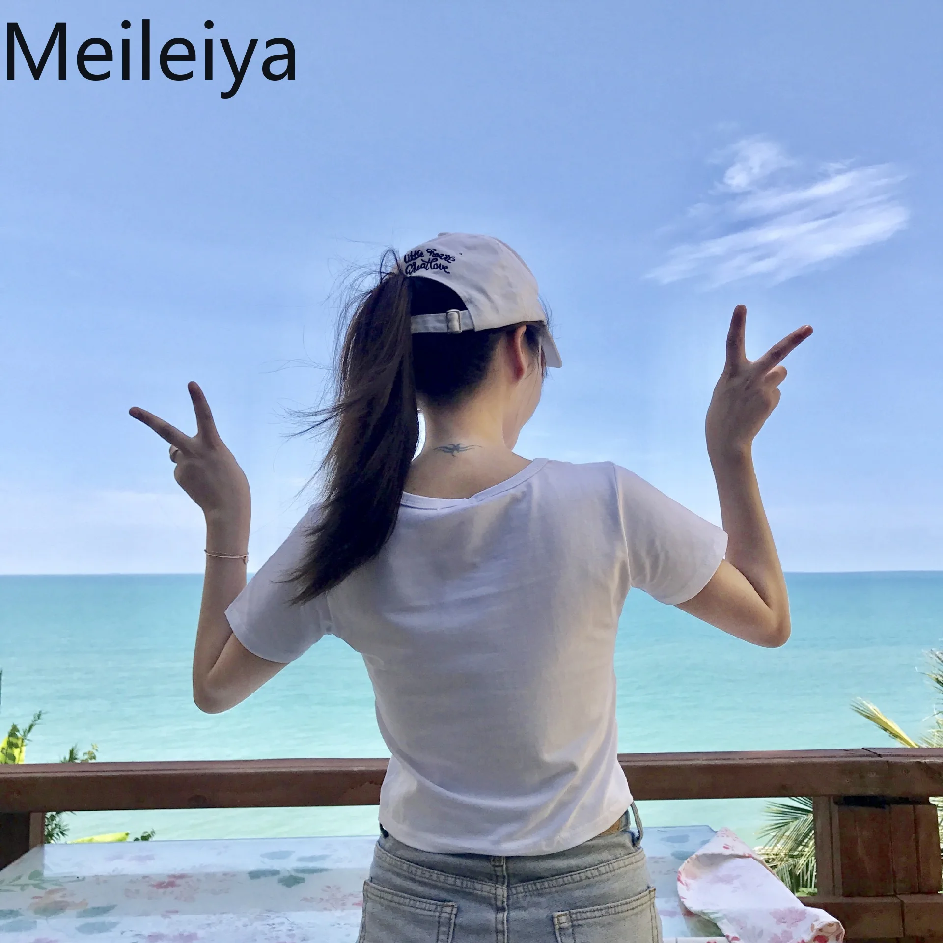 Повседневная летняя одежда Vogue однотонная Базовая укороченная Футболка женская