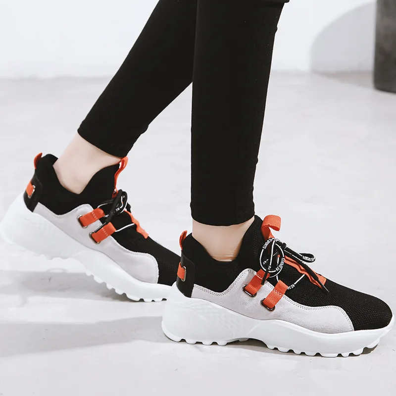 Весенние Дизайнерские кроссовки на танкетке белые платформе женская обувь из