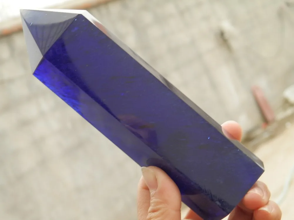 

474g blue SMELT QUARTZ CRYSTAL WAND POINT HEALING