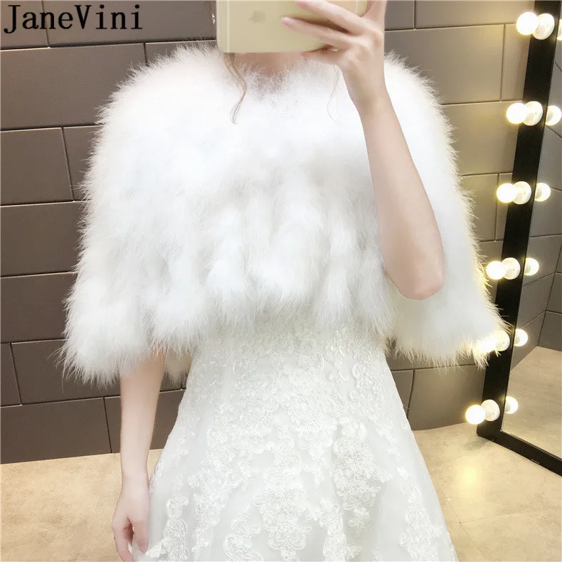 

JaneVini 2019 Ostrich Feather Women Bolero White Bridal Capes Cloak Faux Fur Bolero Winter Autumn Wedding Wrap Shawl Bride Coat