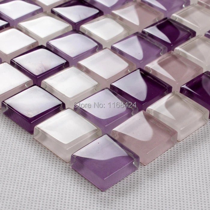 Прекрасная романтичная сияющая квадратная стеклянная мозаичная плитка