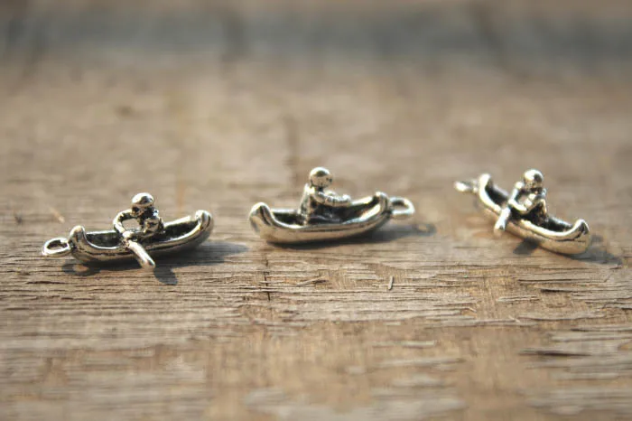 30 шт.-подвески для Каяка 3D, античное тибетское серебро, маленькие подвески для лодки 18x7 мм